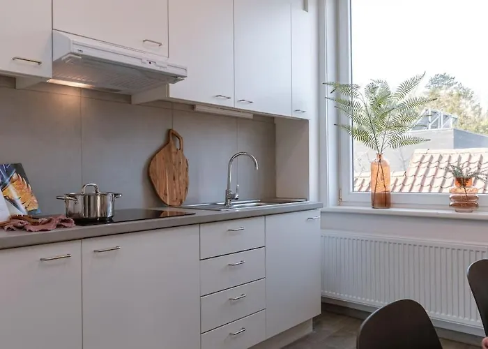 Maison Stellaross - *